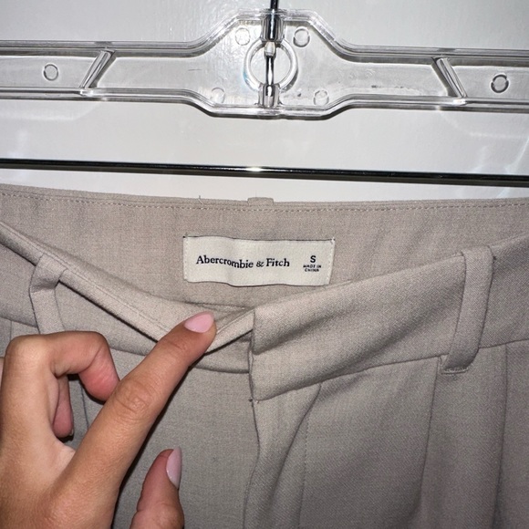 Abercrombie Tailored Wide Leg Pants - Picture 5 of 5